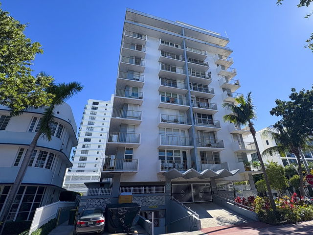 James Central Towers  photo 2